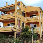 Apartment Peric