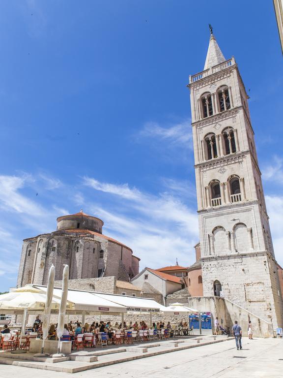 Perić *
